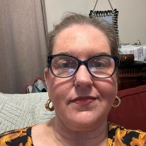 Meet your Posher, Meredith